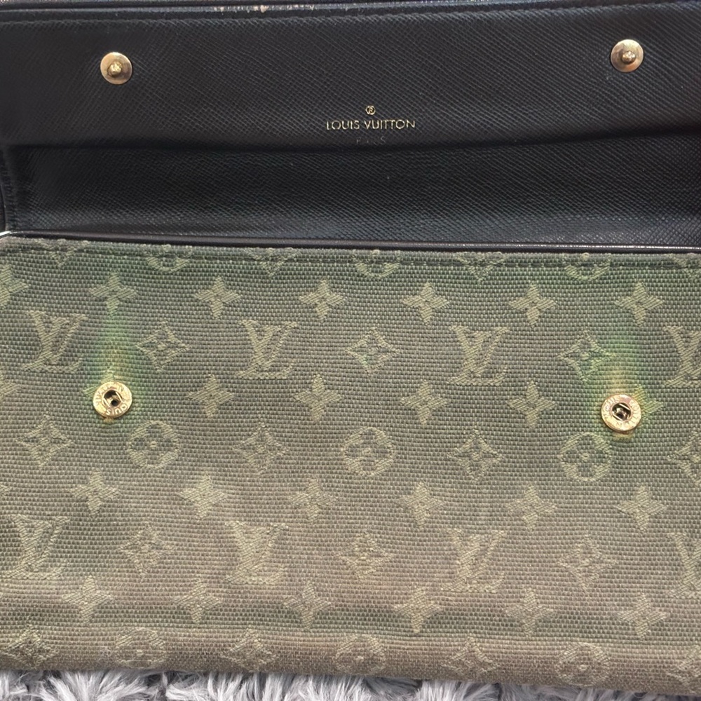 Louis Vuitton Mini Lin Wallet - Women | Color: Green - Picture 11 of 15